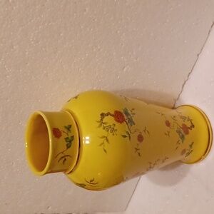 HYALYN Pottery Vase #823 Made in Hickory, NC Floral Chinoserie Style